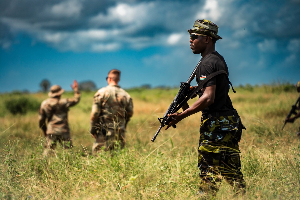 Task Force Tomahawk Trains With Kenyan Rangers