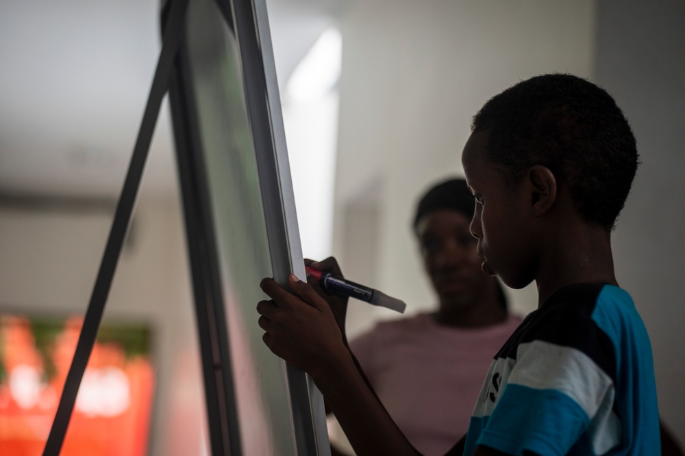 Friends of Africa Volunteers Deliver English Lessons at Hali English Language Center
