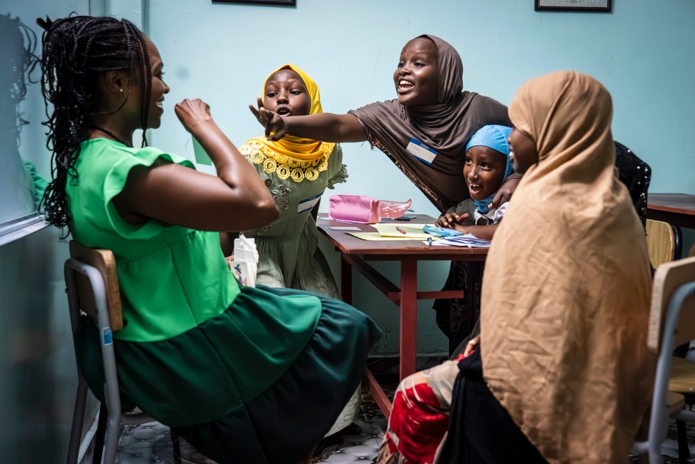 Friends of Africa Volunteers Deliver English Lessons at Hali English Language Center