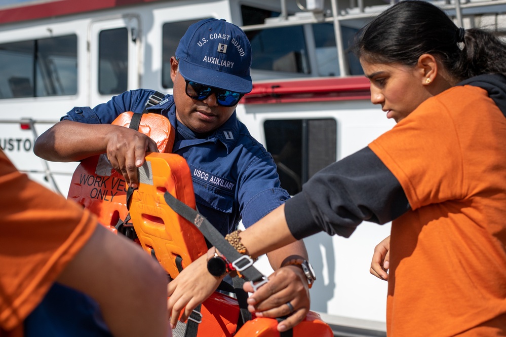 Coast Guard auxiliarist supports high school event in La Porte, Texas