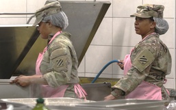 3rd Infantry Division prepares Christmas Day meals