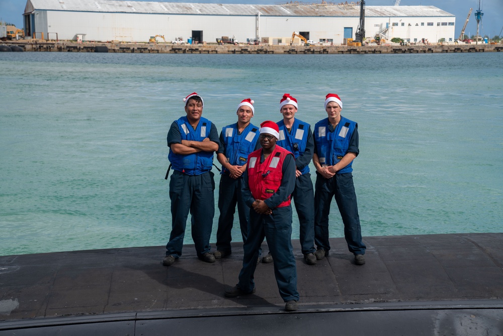 Annapolis Returns to Guam