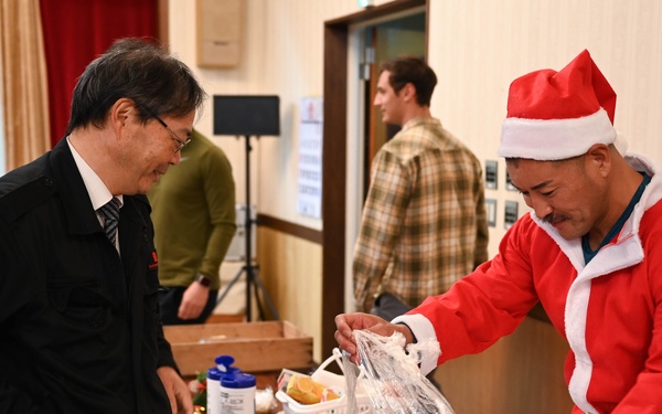 Yakushima Joint Operations Center Personnel Have Christmas Dinner During Ongoing CV-22 Osprey Recovery Efforts