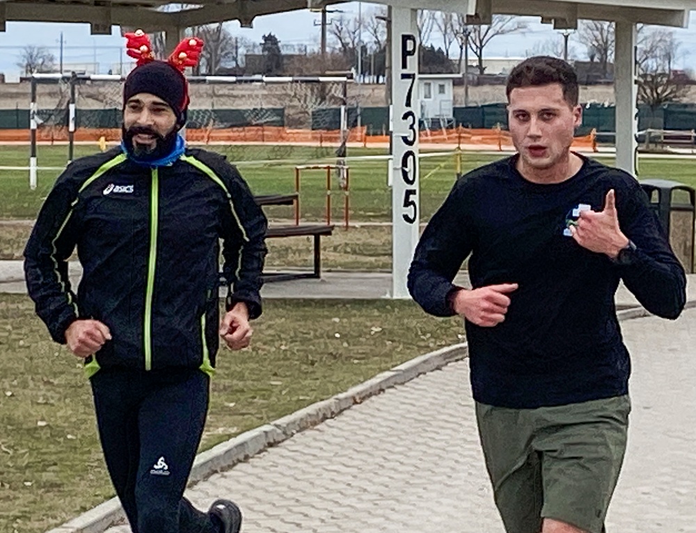 DVIDS Images Mihail Kogălniceanu Air Base Jingle Bell Jog [Image