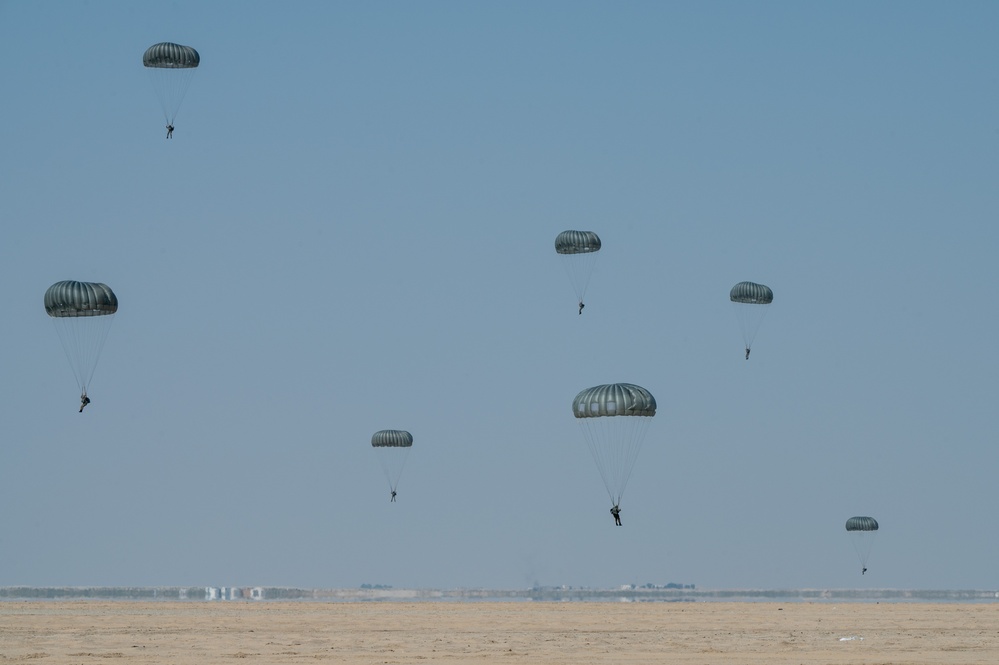 U.S. Troops, Qatari Joint Special Forces conduct coalition airborne exercise