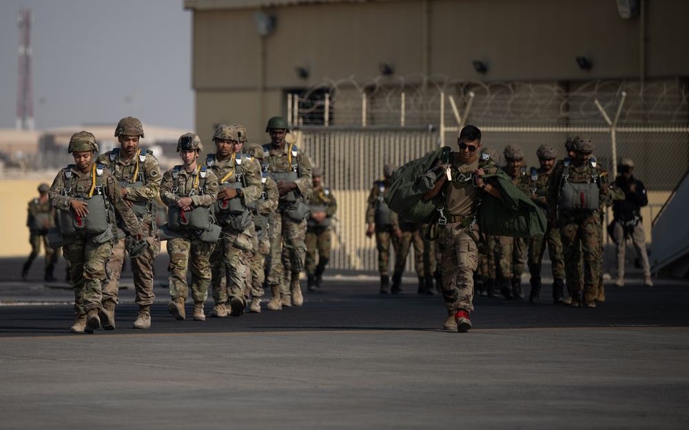 U.S. Troops, Qatari Joint Special Forces conduct coalition airborne exercise