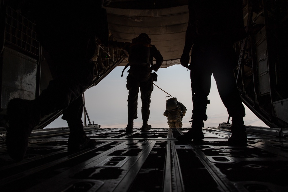 U.S. Troops, Qatari Joint Special Forces conduct coalition airborne exercise