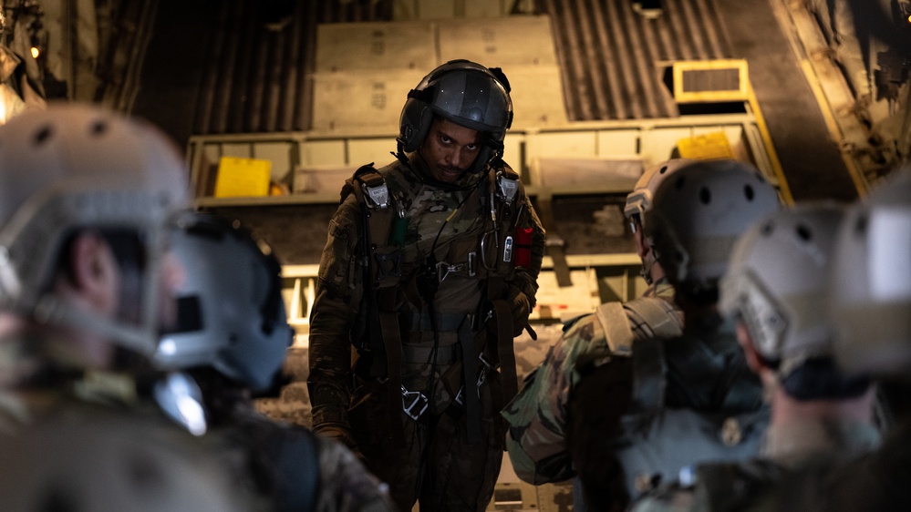 U.S. Troops, Qatari Joint Special Forces conduct coalition airborne exercise