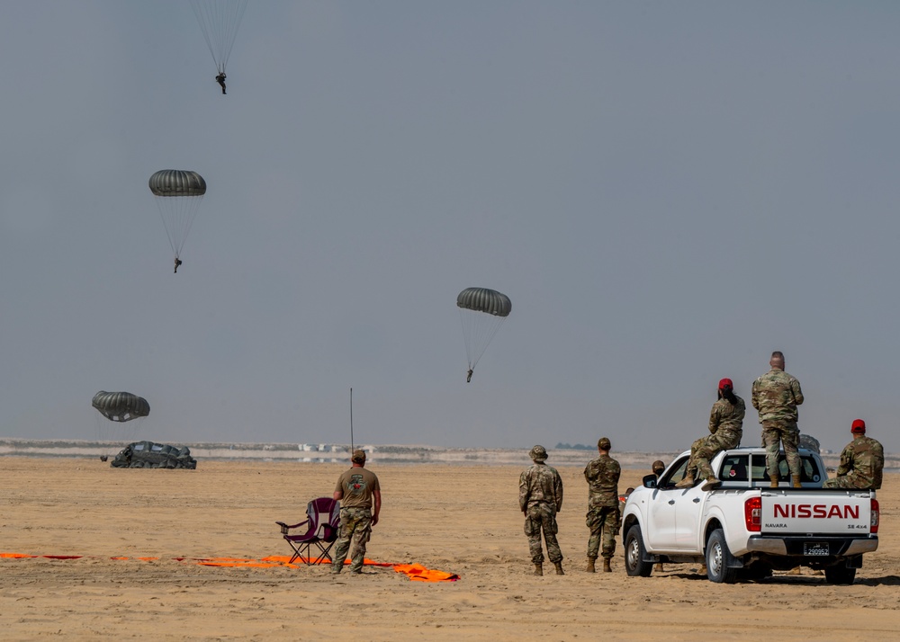 U.S. Army paratroopers participate in Operation Desert Redhawk 2