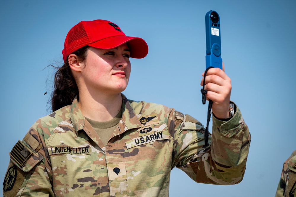 U.S. Army paratroopers participate in Operation Desert Redhawk 2