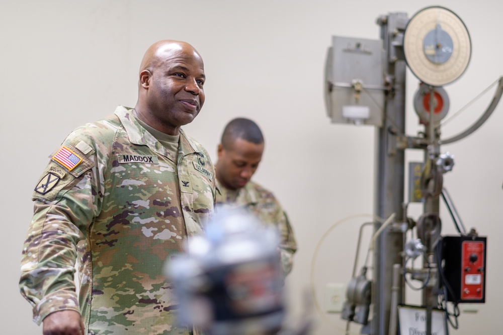 The life of a uniform: from contracting to customer