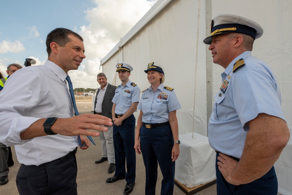 Pete Buttigieg attends ribbon cutting ceremony in Houston