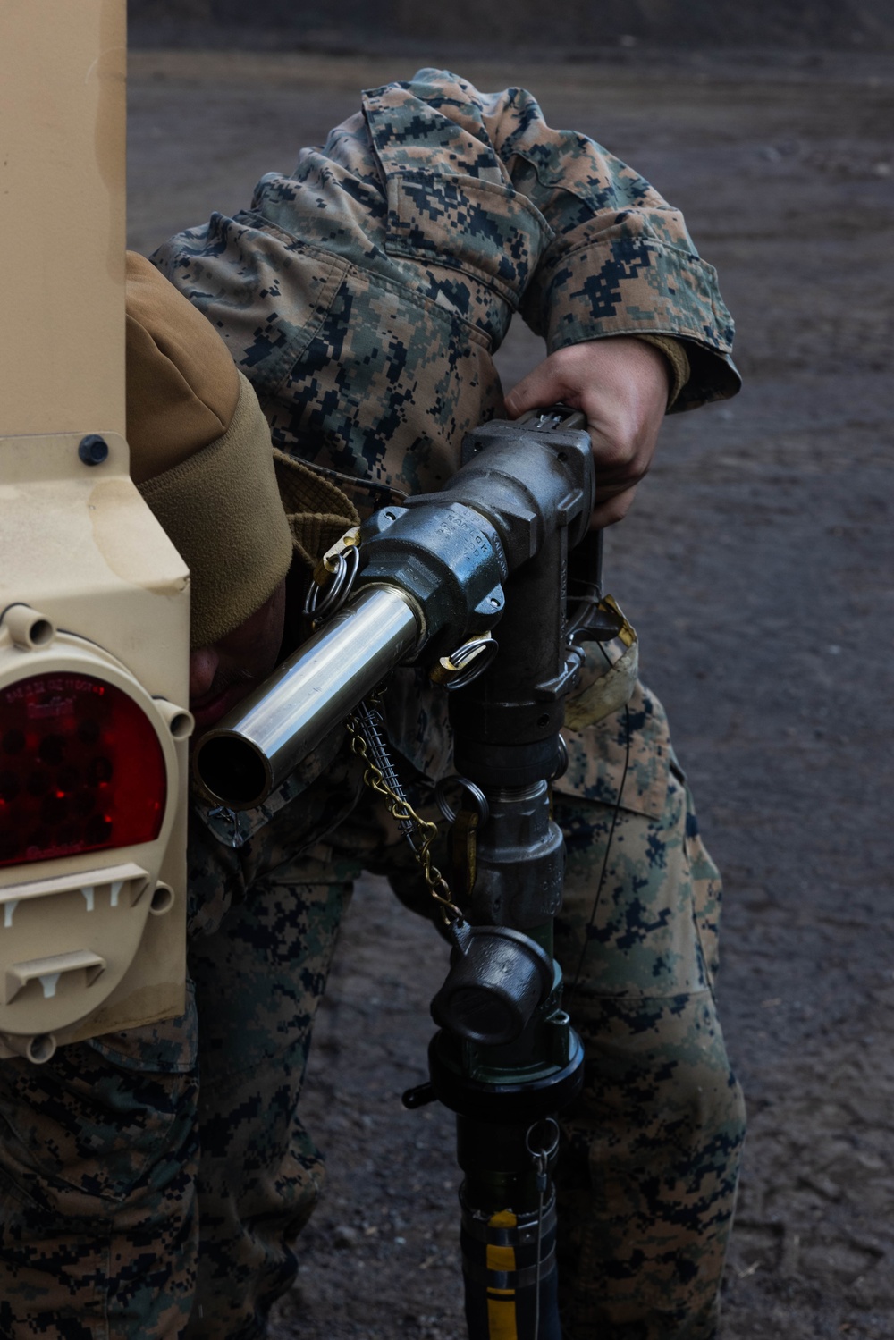 SIFEX 24 | CLB-4 JLTV Refueling