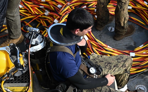Divers Continue CV-22 Osprey Search and Recovery Efforts on Yakushima Island
