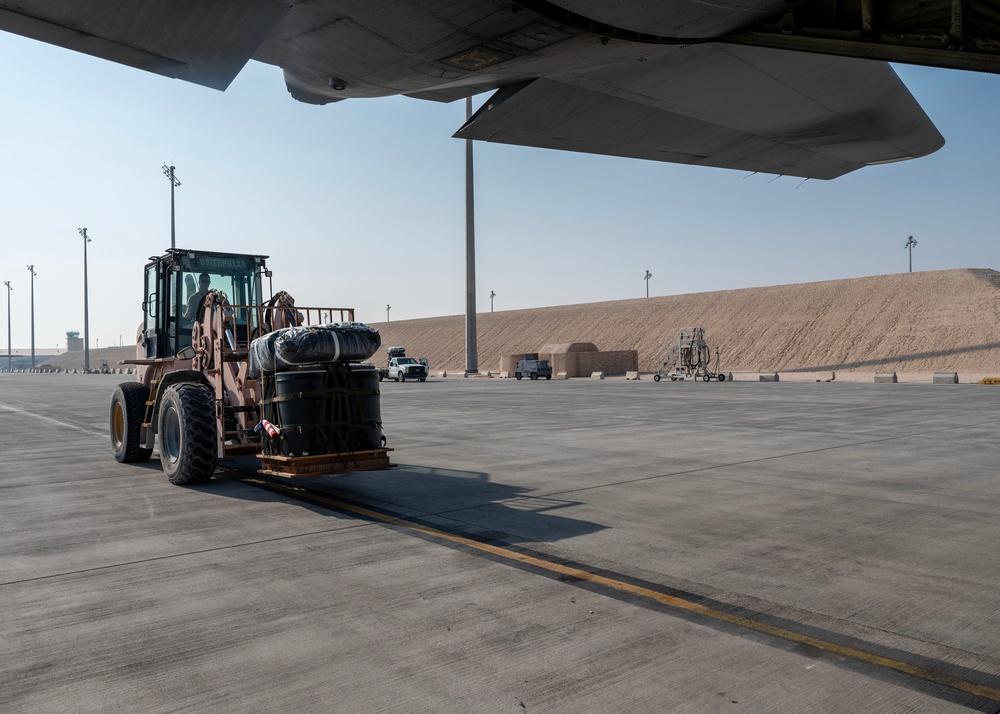 U.S. troops and QJSF unite in Operation Desert Red Hawk 2