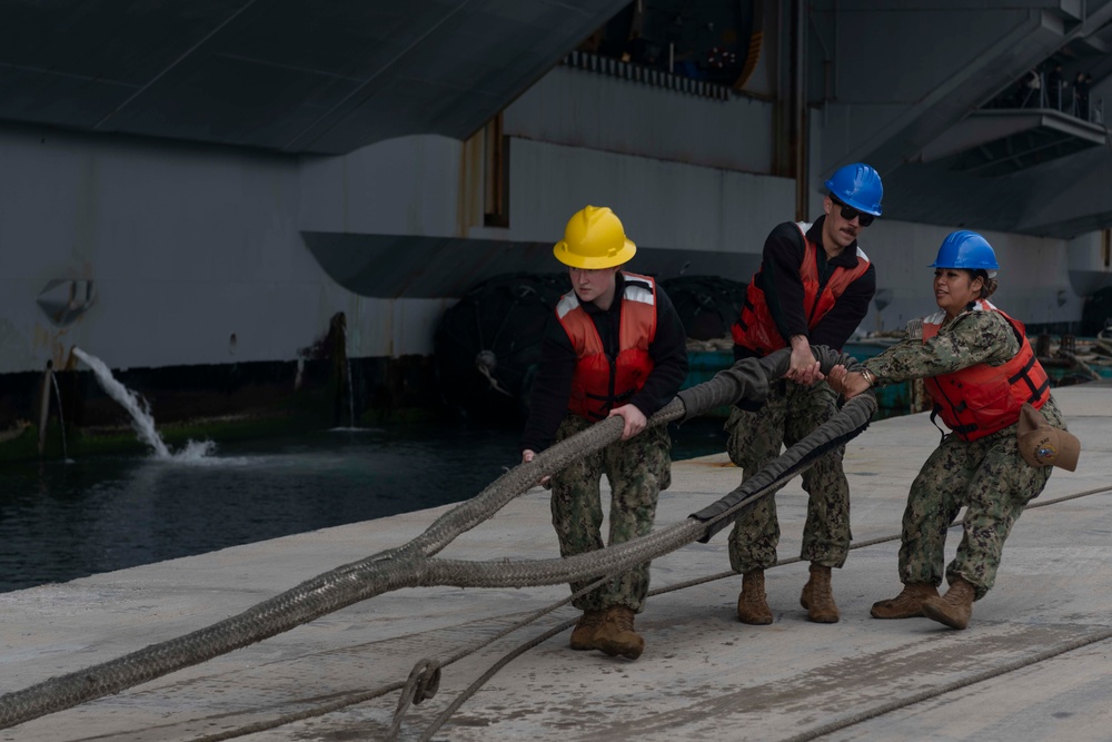 NSA Souda Bay welcomes back USS Gerald R. Ford (CVN 78)