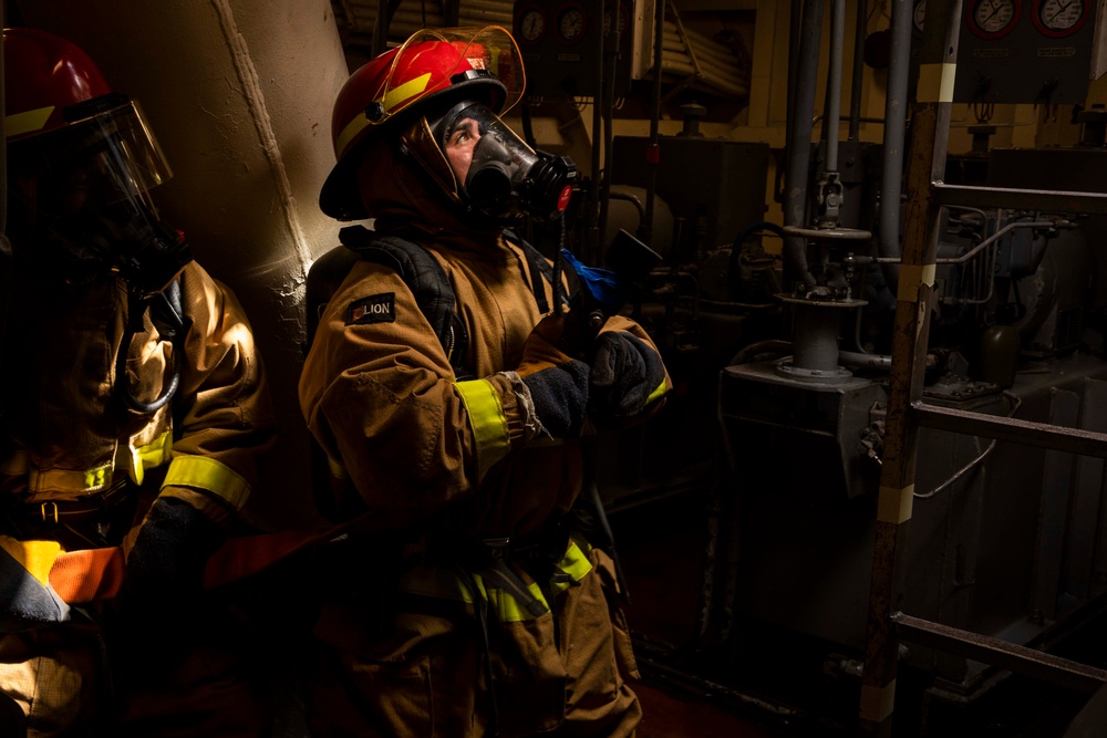 DVIDS - Images - USS Philippine Sea Conducts Firefighting Drill