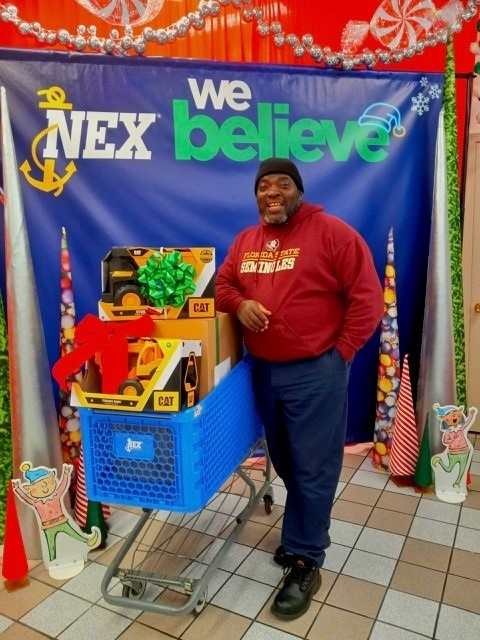 NEX surprises patrons again this holiday season
