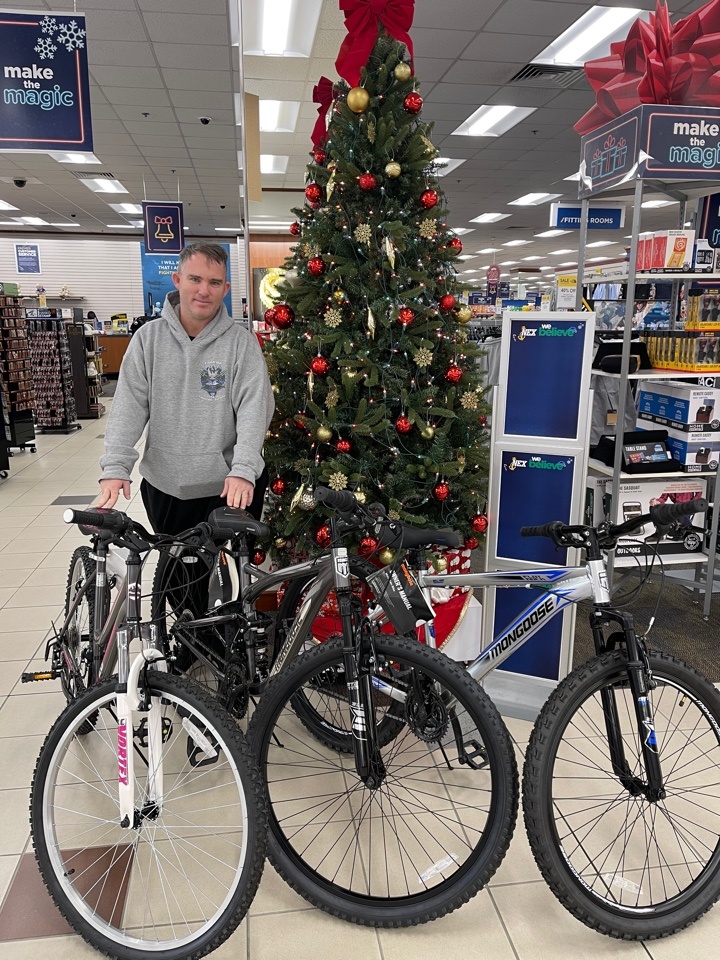 NEX surprises patrons again this holiday season