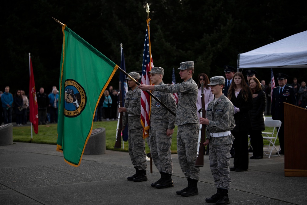 Tahoma National Cemetery hosts Wreaths Across America