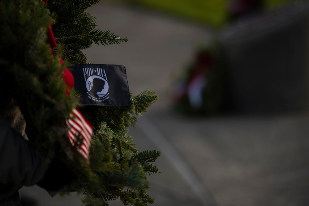 Tahoma National Cemetery hosts Wreaths Across America