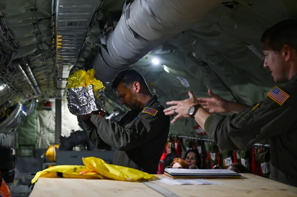 Spouses of D.C. ANG pilots take flight