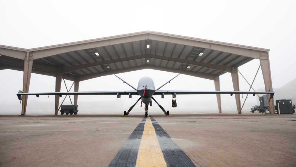 Holloman aircrew prepares for flight amid the mist