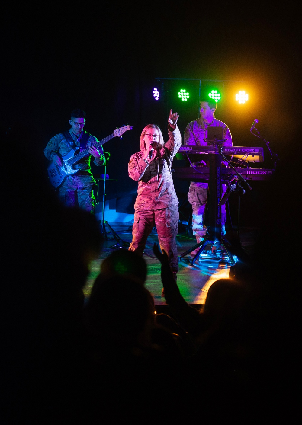 Recruiters enlist Raptor for Twin Cities rock tour