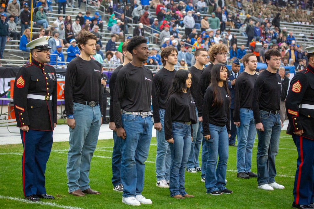 Current, future U.S. Marines participate in 2023 Armed Forces Bowl