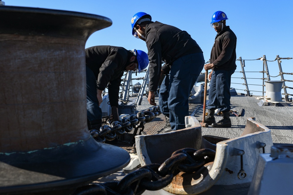 USS Spruance conducts material inspection