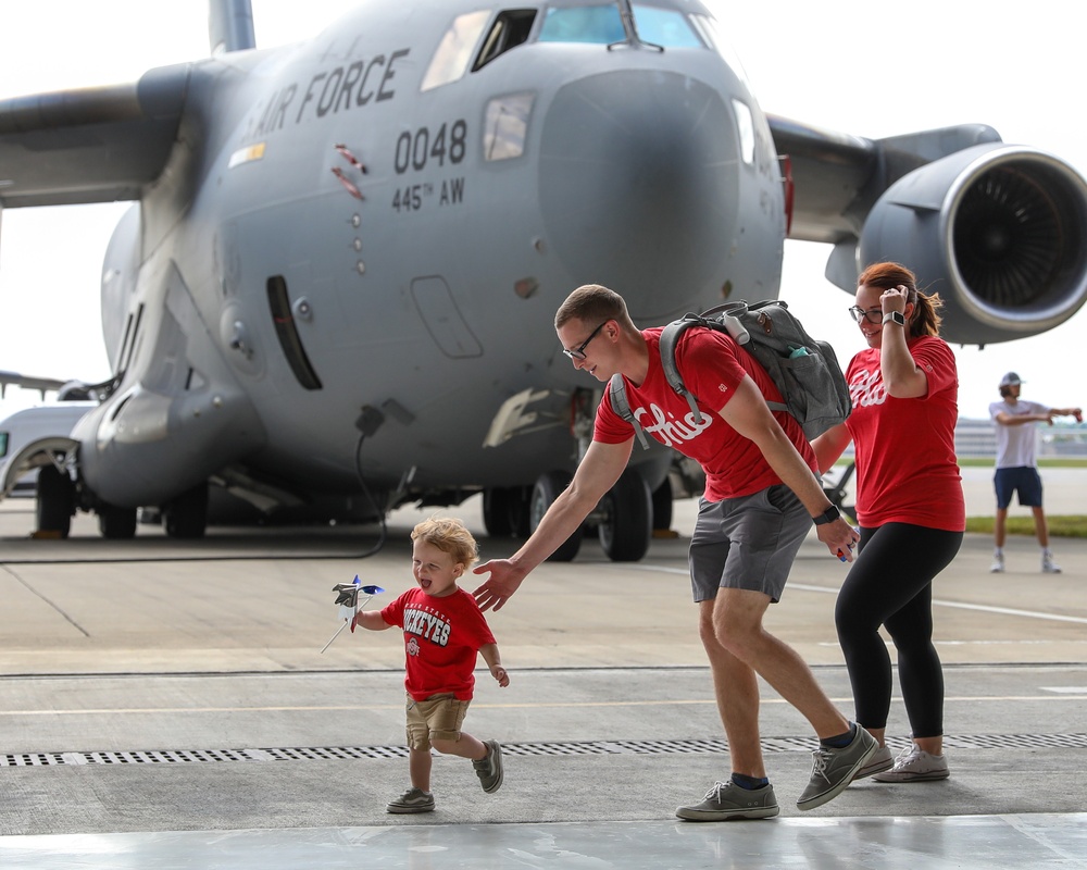 445th AW celebrates families during Family Day 2023