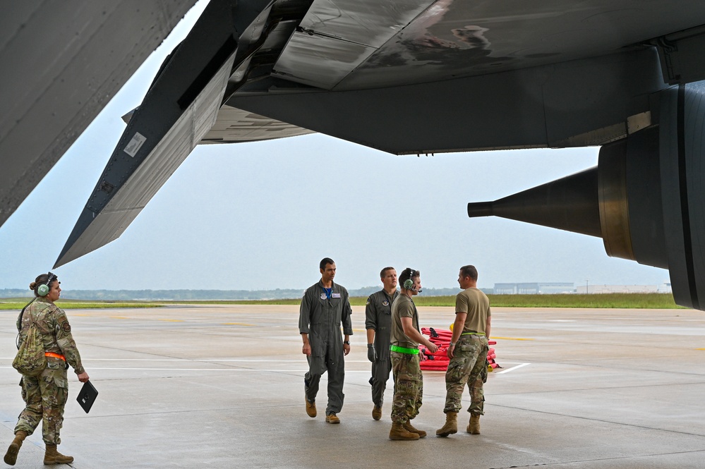 Spouses of D.C. ANG pilots take flight