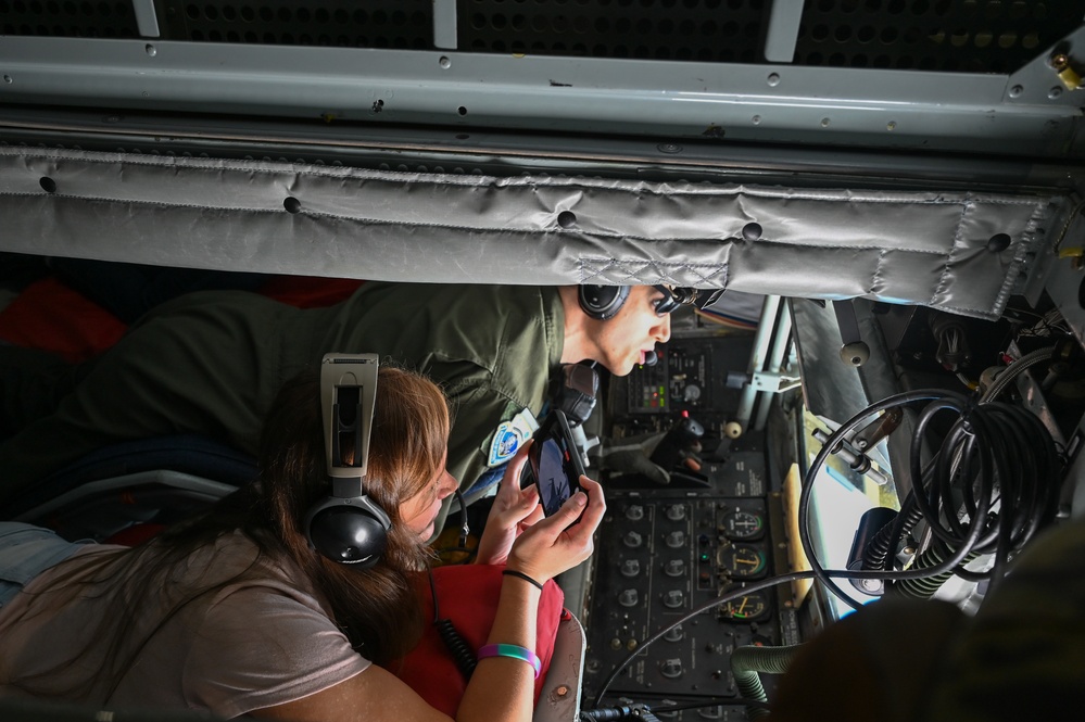 Spouses of D.C. ANG pilots take flight