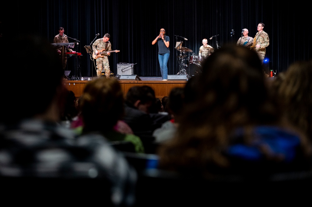 USAF Band of Flight supports recruiting mission