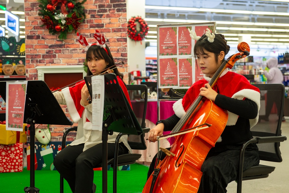 Local youth orchestra performs for Humphreys community members
