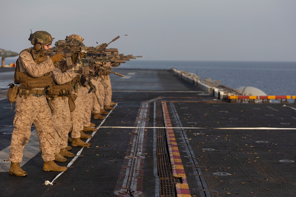 26th MEU(SOC)’s BLT Marines Conduct Live-fire Training