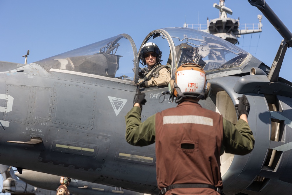 26th MEU(SOC) Harriers Conduct Flight Ops within 5th Fleet AO