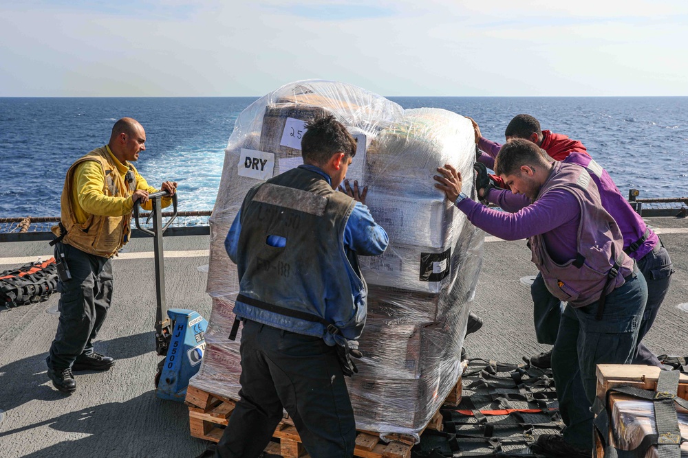 USS Carter Hall (LSD 50) Conducts Vertical Replenishment, Nov. 18, 2023