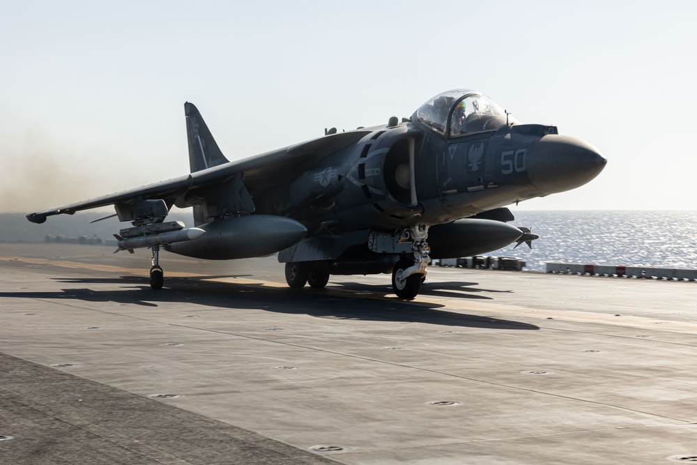 26th MEU(SOC) Harriers Conduct Flight Ops within 5th Fleet AO