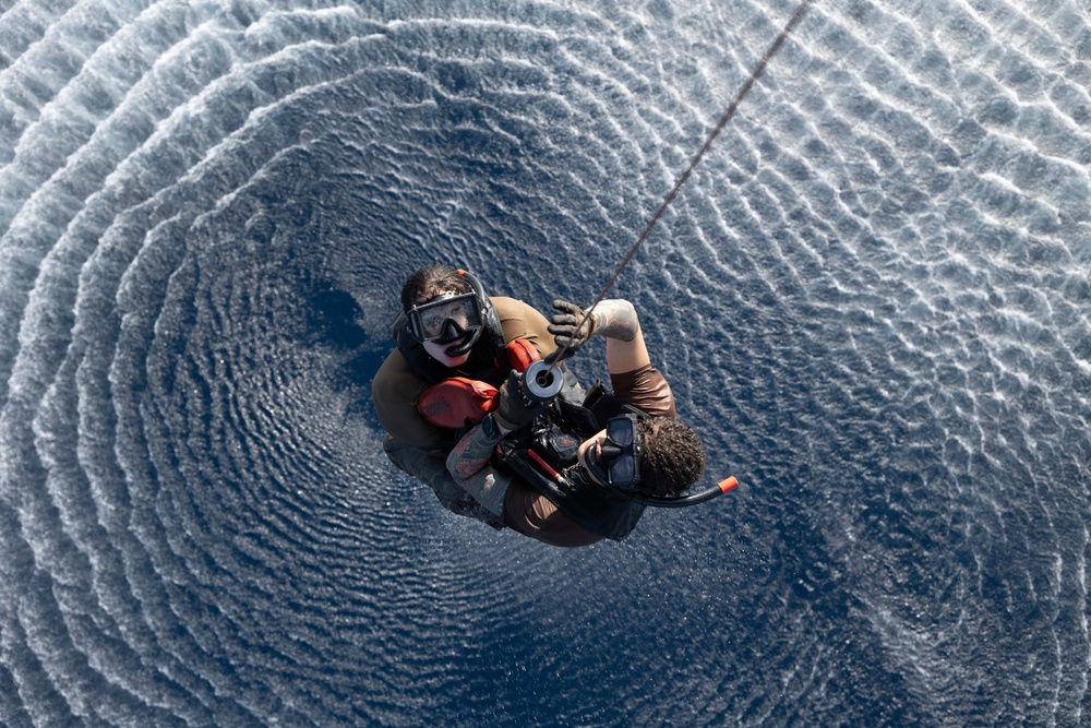 USS BATAAN PERFORMS SAR JUMP EXCERCISE