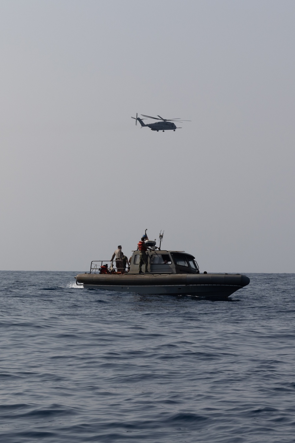 USS BATAAN AND 26TH MEU PERFORM MARITIME SPECIAL PURPOSE FORCE EXCERCISE