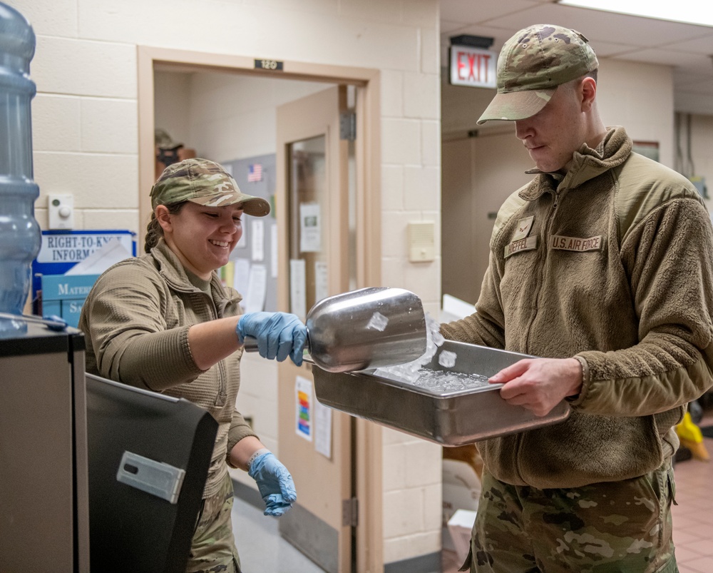 180FW Prepares Holiday Meal