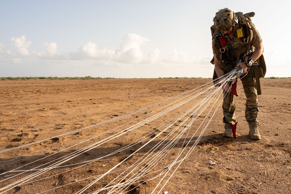 JPRC, 82nd ERQS conduct HALO jumps over East Africa