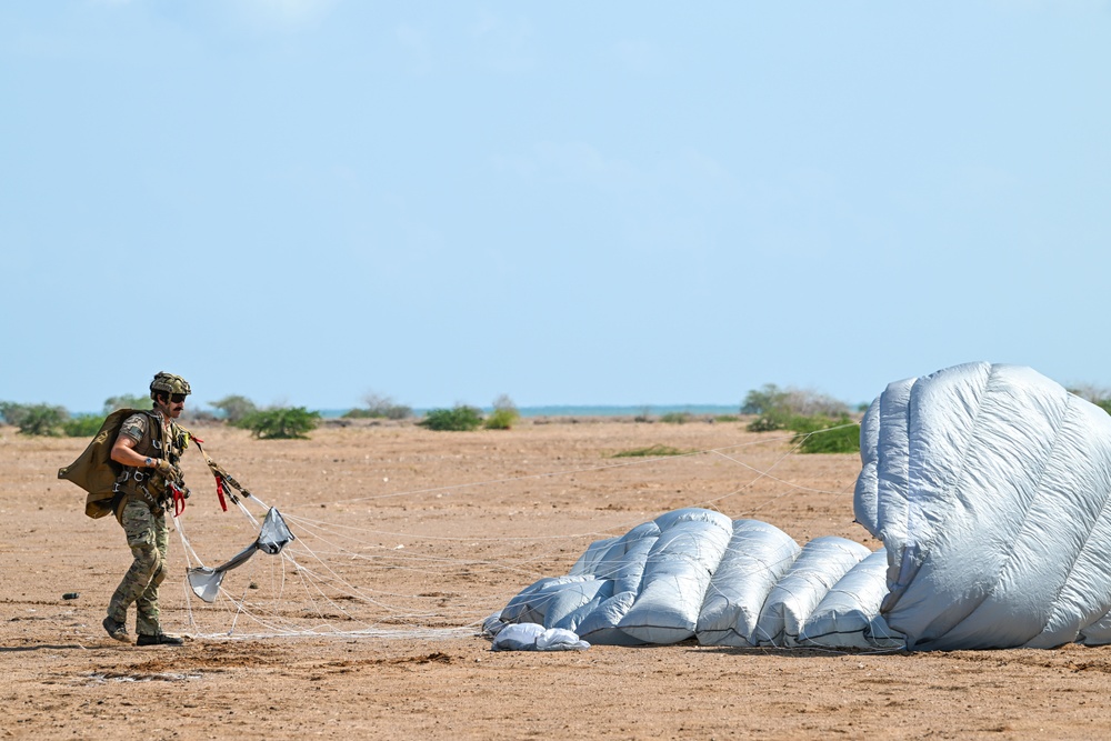 JPRC, 82nd ERQS conduct HALO jumps over East Africa