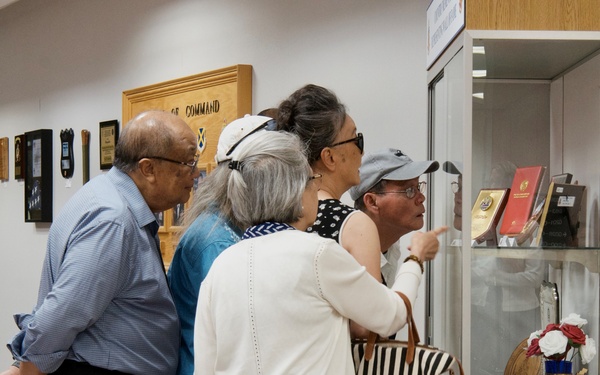 DLIELC welcomes Vietnamese alumni