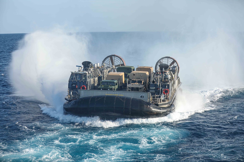 USS Carter Hall (LSD 50) Conducts LCAC Operations, Nov. 19, 2023