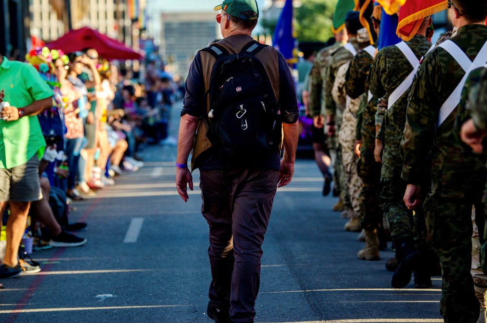 DLIELC students march in Fiesta parade