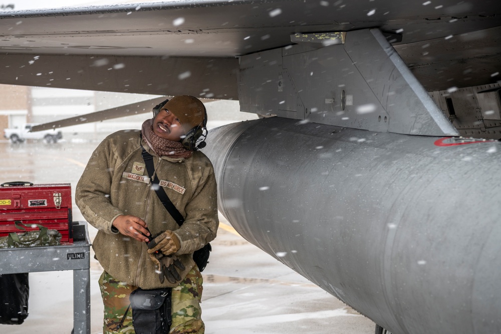 180FW Targeting Pod Install