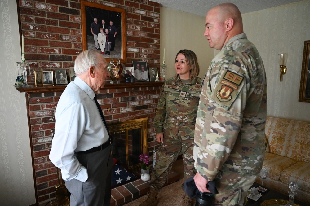Berlin Airlift veteran provides firsthand account on 75th anniversary