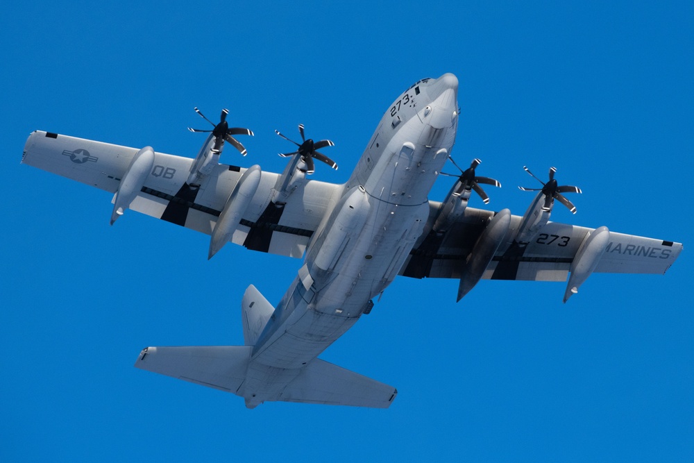 Army paratroopers and Marine Corps aviators conduct joint airborne training at JBER